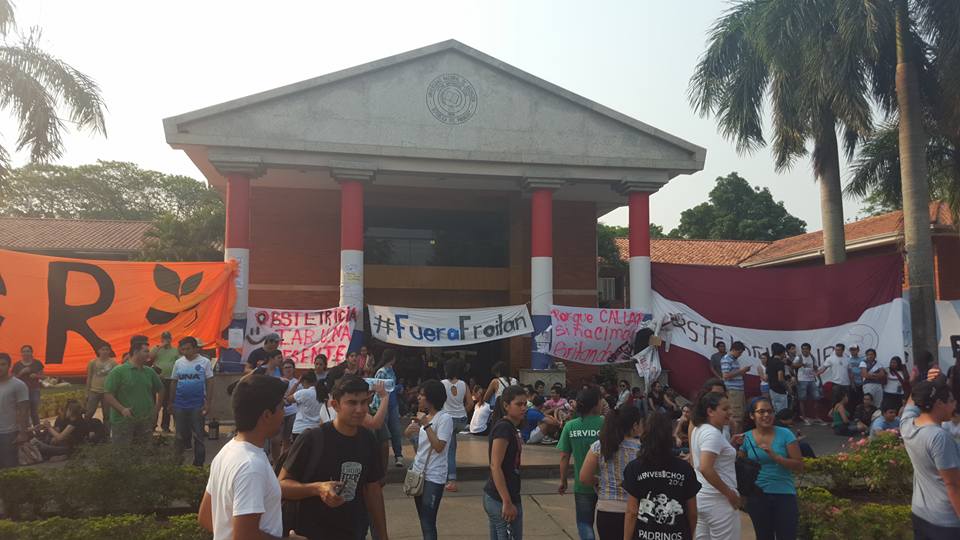 Rectorado_UNA_protestas_estudiantes