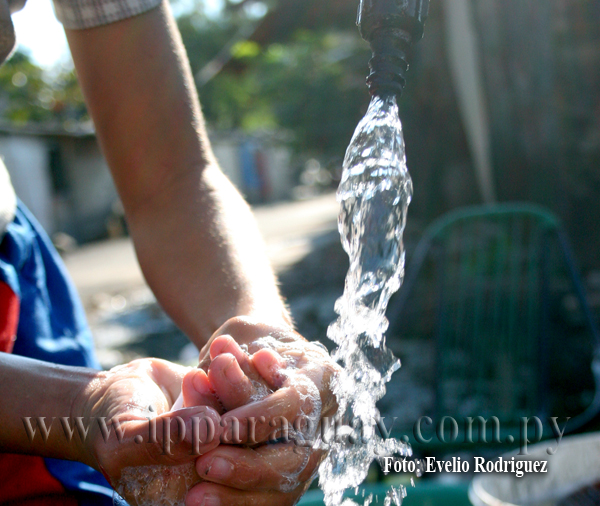 AGUA POTABLE SERVIDA SALUD (10)