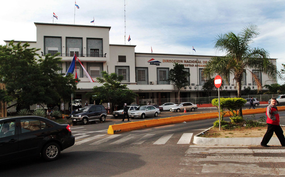 aduanas _ fachada