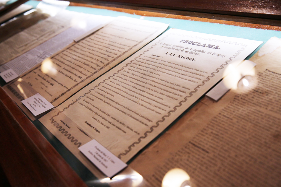 ARCHIVO NACIONAL DOCUMENTOS HISTORICOS