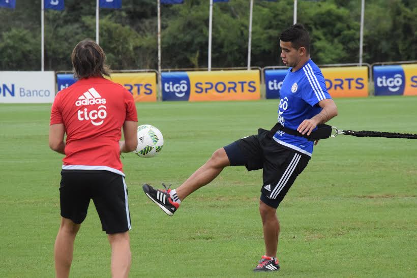 entrenamiento de Derlis Gonzalez 1