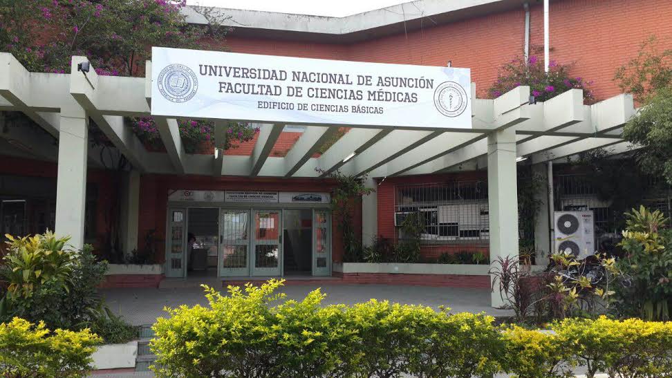 Medicina UNA – Fachada