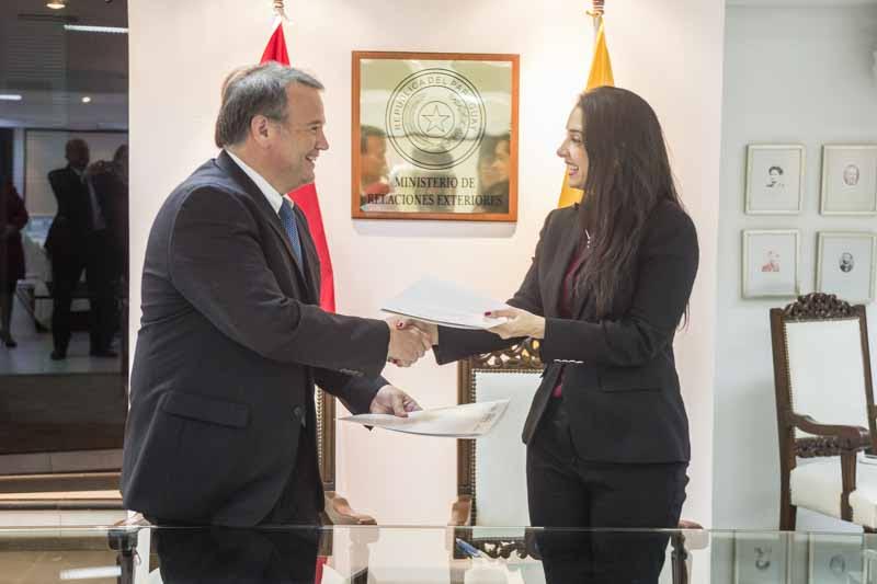 cooperacion colombia paraguay