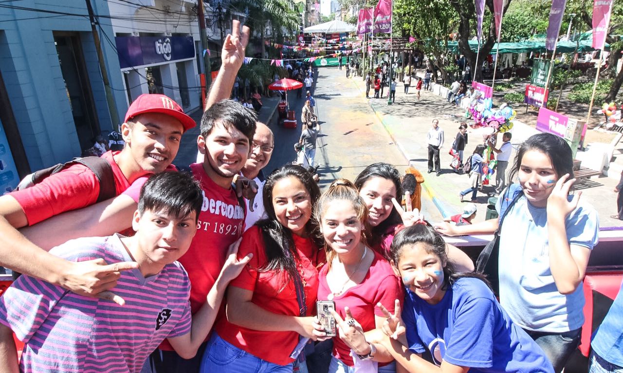 jovenes_primavera_microcentro_calles_festejo-7