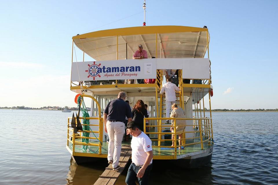 catamaran-barco-bahia