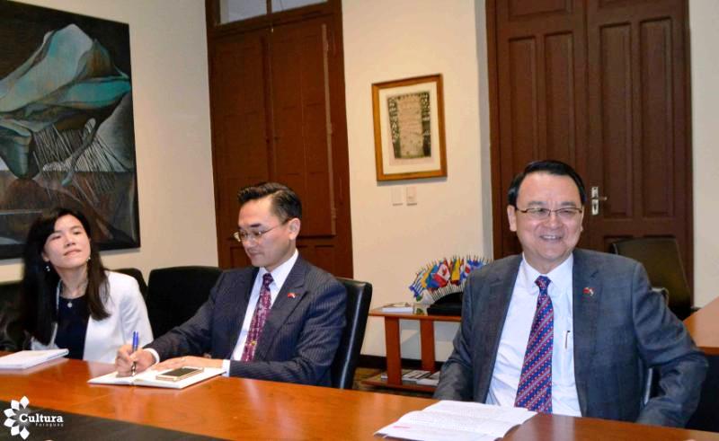 Diego Chou embajador Taiwan