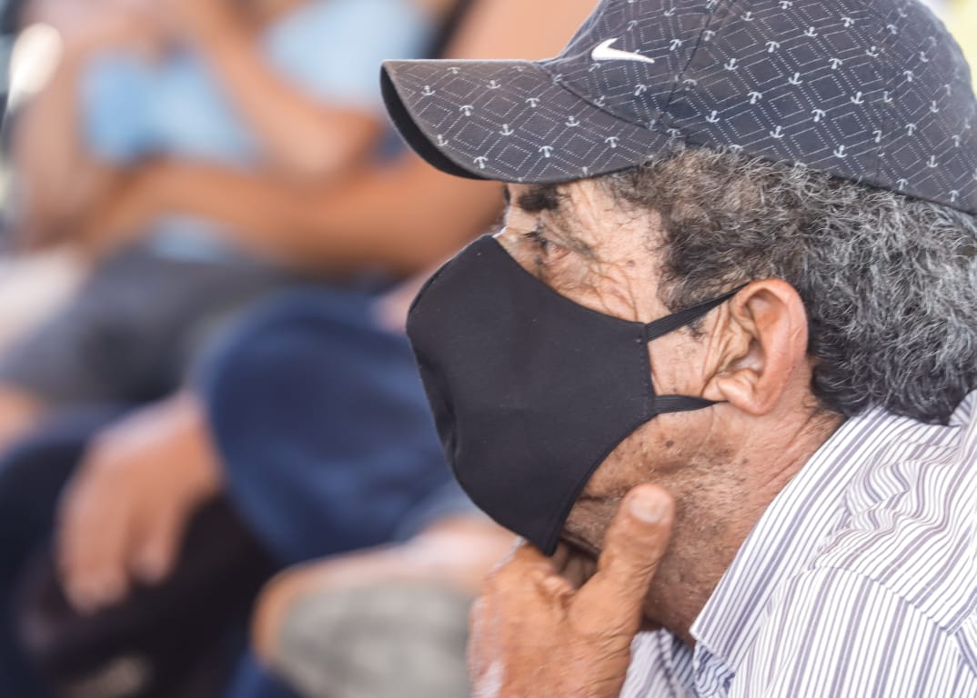 Adulto mayor – tapobocas
