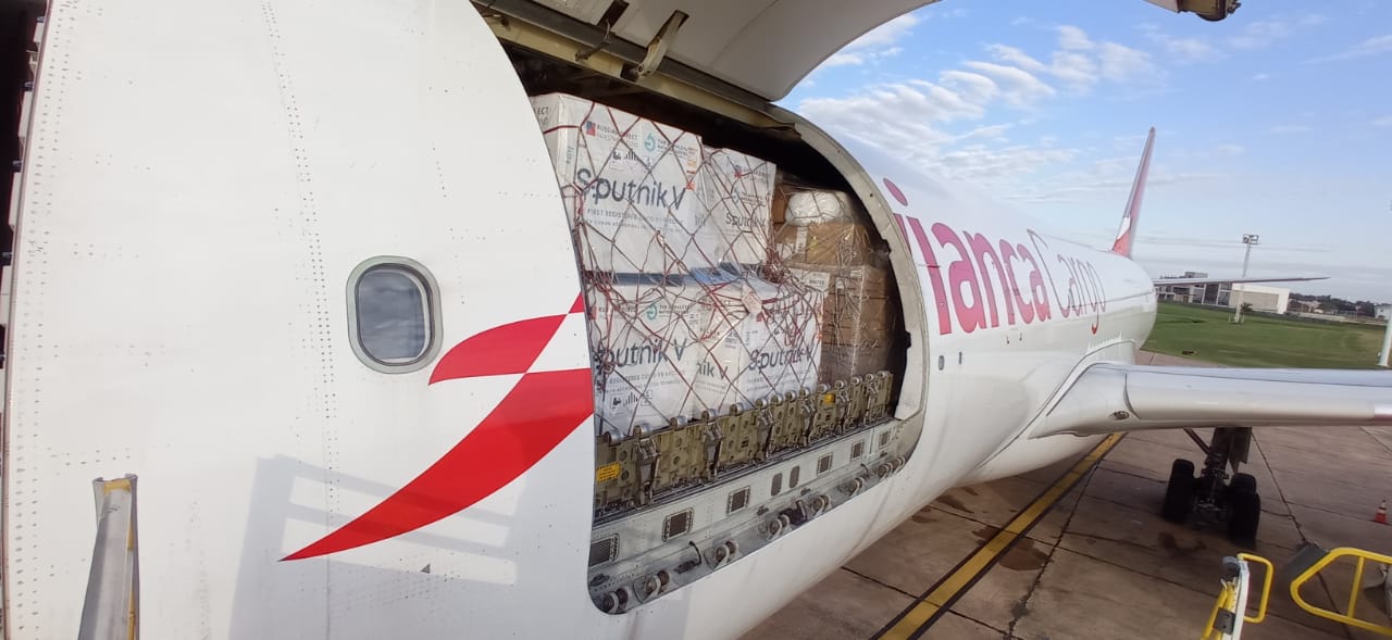 vacuna-sputnik-aeropuerto