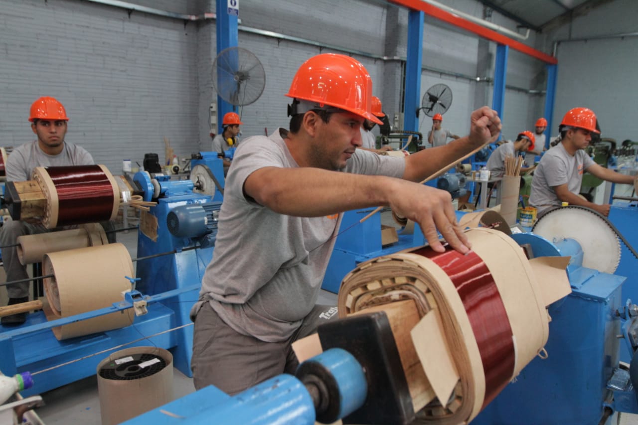 Gobierno prevé agilizar proyecto de ley para establecer nuevo sistema de reajuste del salario mínimo este año