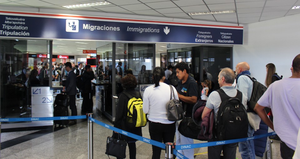 Migraciones reporta el ingreso de 16 personas provenientes de EE.UU. en condición de estadía transitoria
