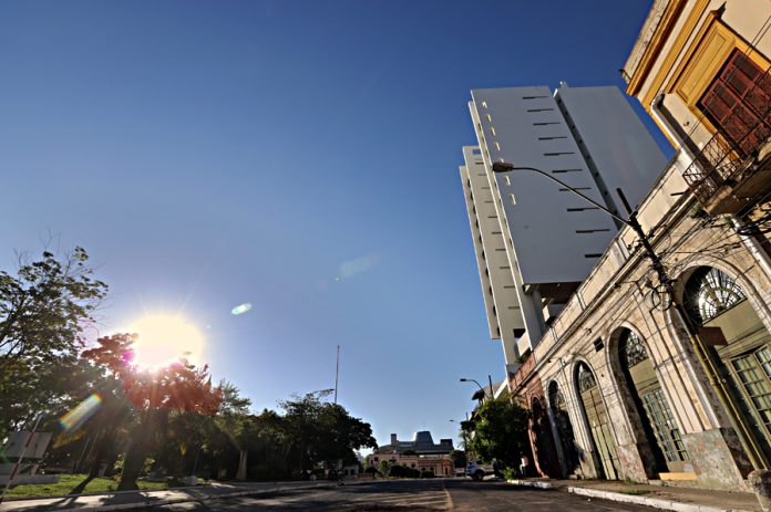 Jueves con neblinas y aumento gradual de la temperatura anuncia Meteorología