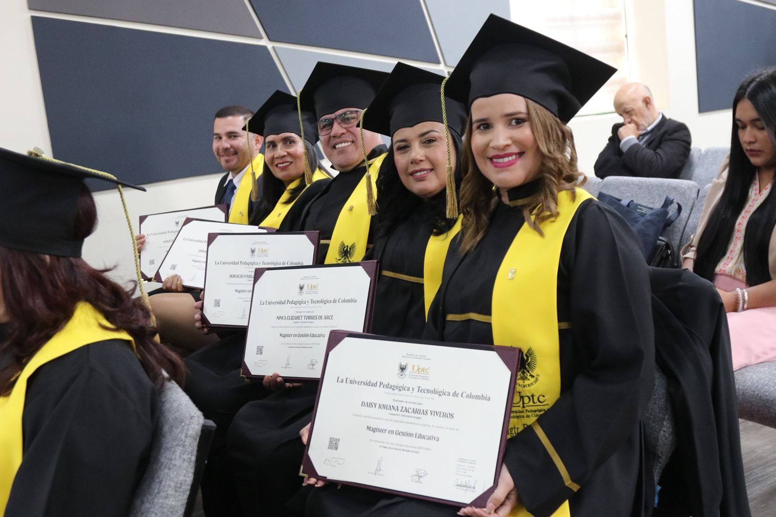 Últimos días para postular a más de 200 becas del programa BECAL