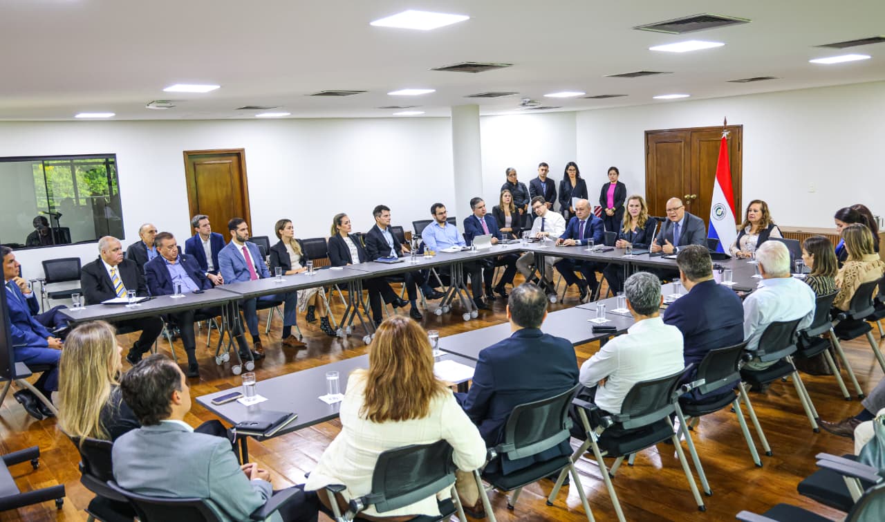 mef-salud-deudas-sectorfarmaceútico-gobiernodelparaguay