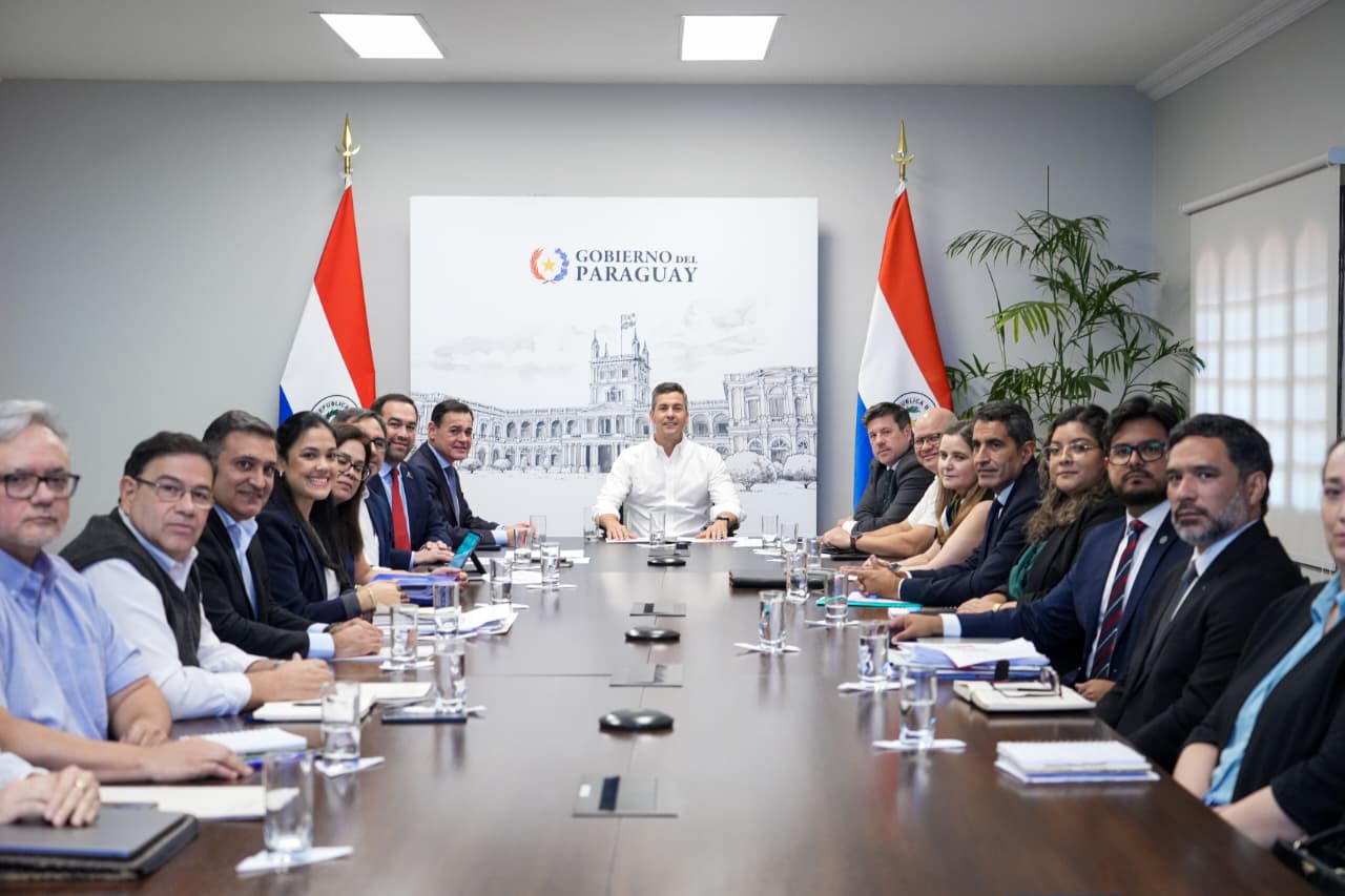 santiagopeña-presidencia-paraguay-sectorpúblico-sectorprivado