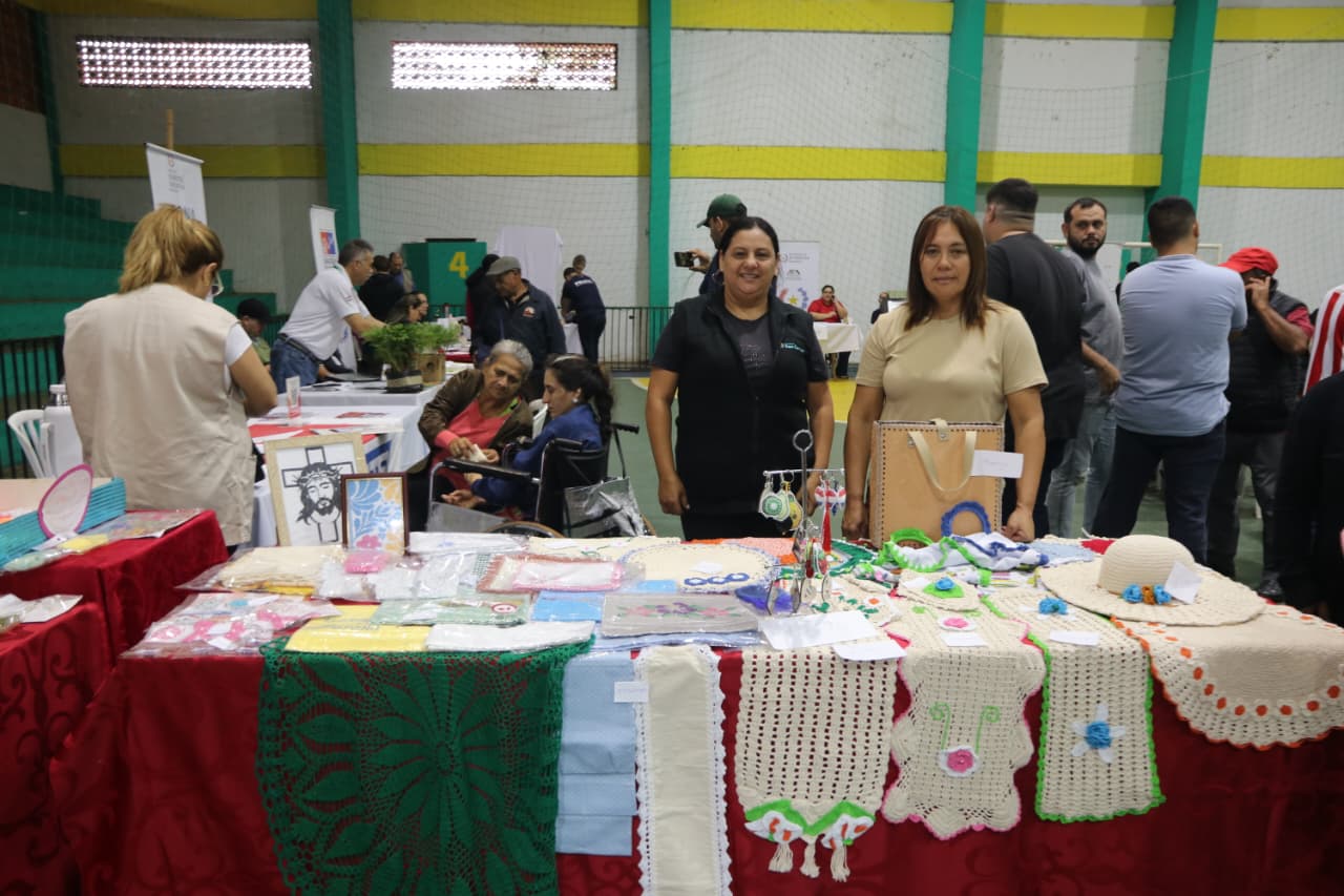 La Feria “Manos de Mujeres” amplía su alcance con Ciudad Mujer Móvil en Itapúa