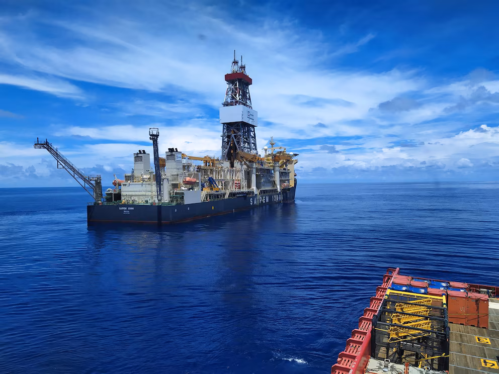 Salta el precio del petróleo y vuelve a superar los 100 dólares por la continuidad de la tensión en Medio Oriente