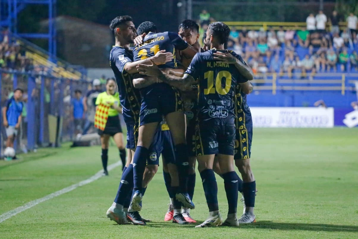 El Triqui con goleada se queda con el clásico del Barrio Santísima Trinidad