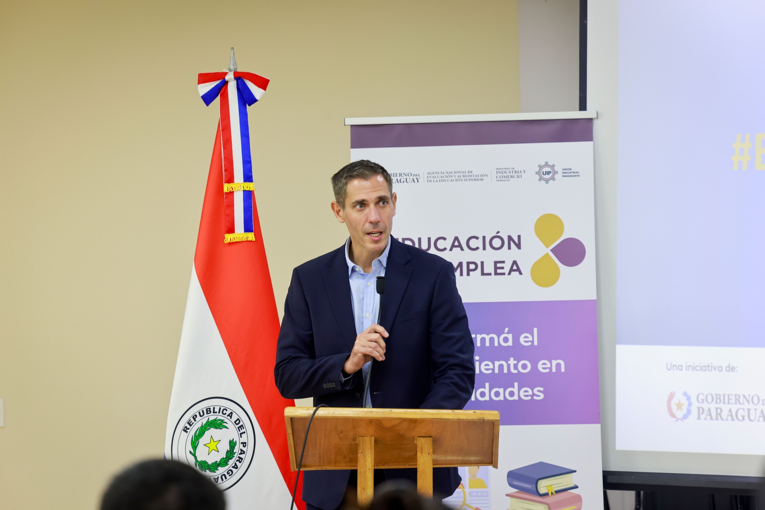 MIC impulsa alianza con Aneaes para alinear formación a demandas del mercado laboral