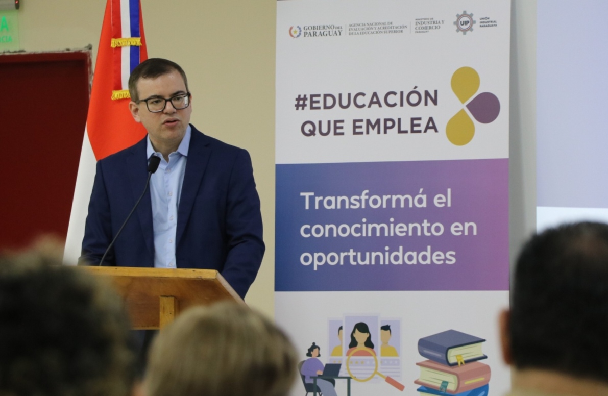 Según ANEAES, carreras acreditadas muestran mejores niveles de empleabilidad juvenil en Paraguay