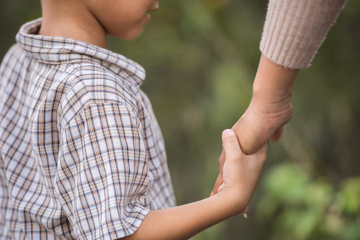 El Ministerio de la Niñez y la Adolescencia busca familias acogedoras para niño de 7 años