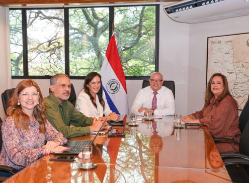 Ejecutivo avanza en plan para honrar compromisos con empresas constructoras
