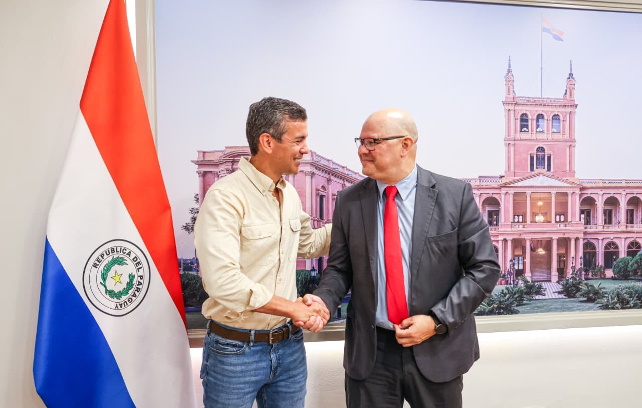 Peña designa a Oscar Lovera como nuevo ministro de Economía y Finanzas