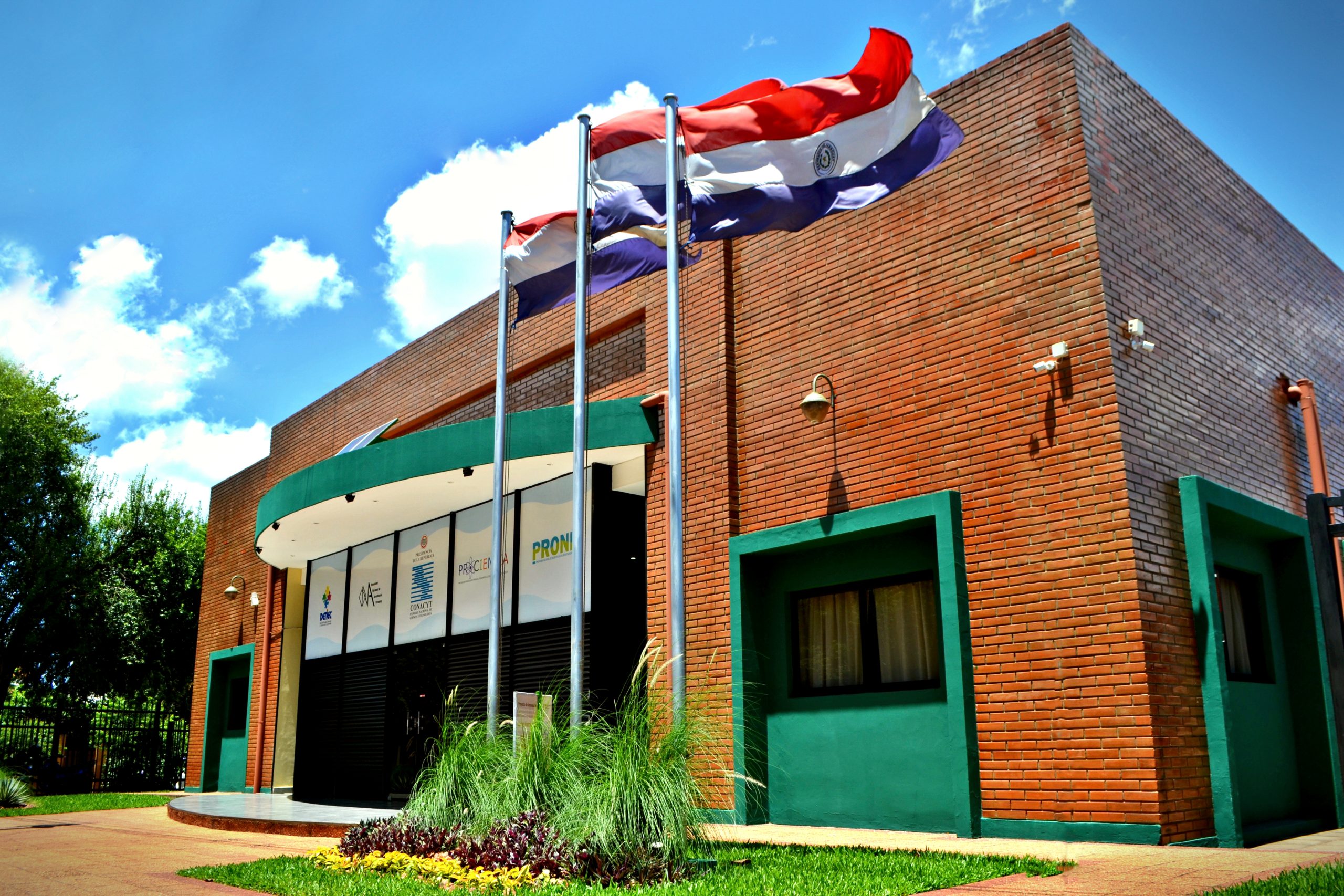 Conacyt impulsa programas para fortalecer el ecosistema innovador en Paraguay