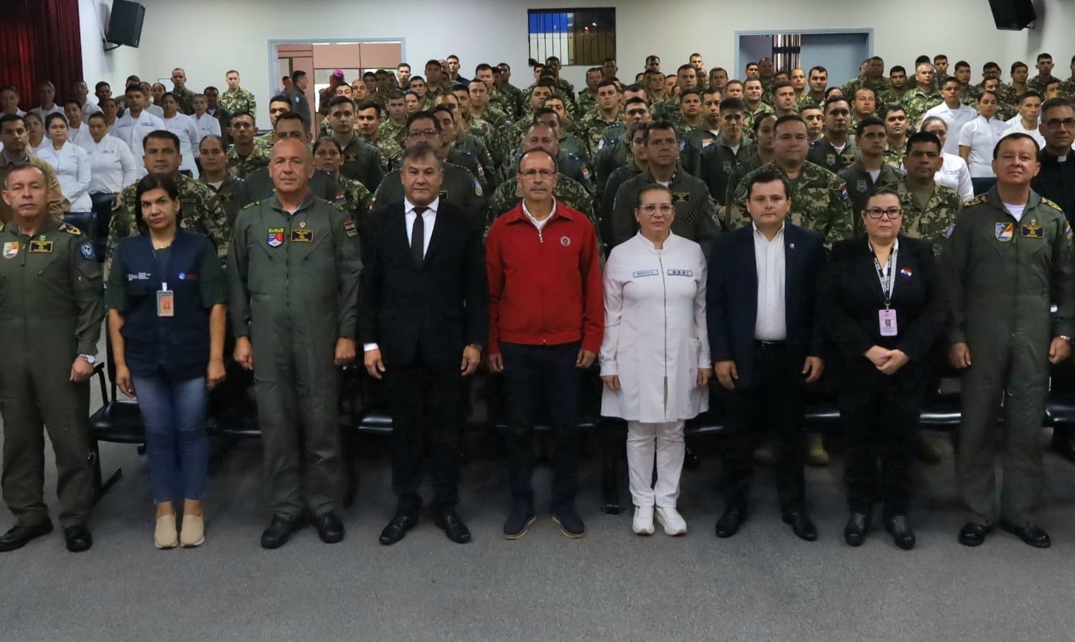 Dan apertura a Campaña de Vacunación contra la Influenza en la Fuerza Aérea Paraguaya